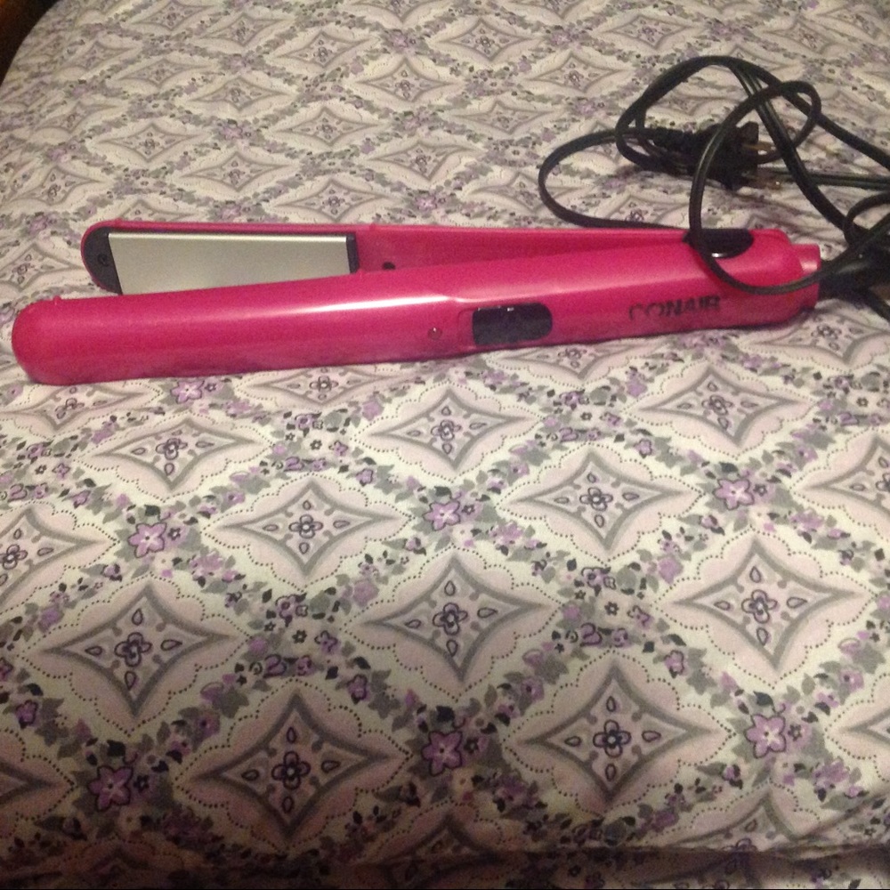Conair Flat Iron in new Condition